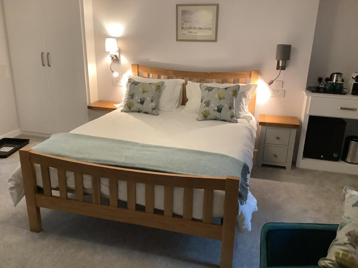 ホテル Little London Bed & Breakfast And Glamping Pod Abercraf エクステリア 写真