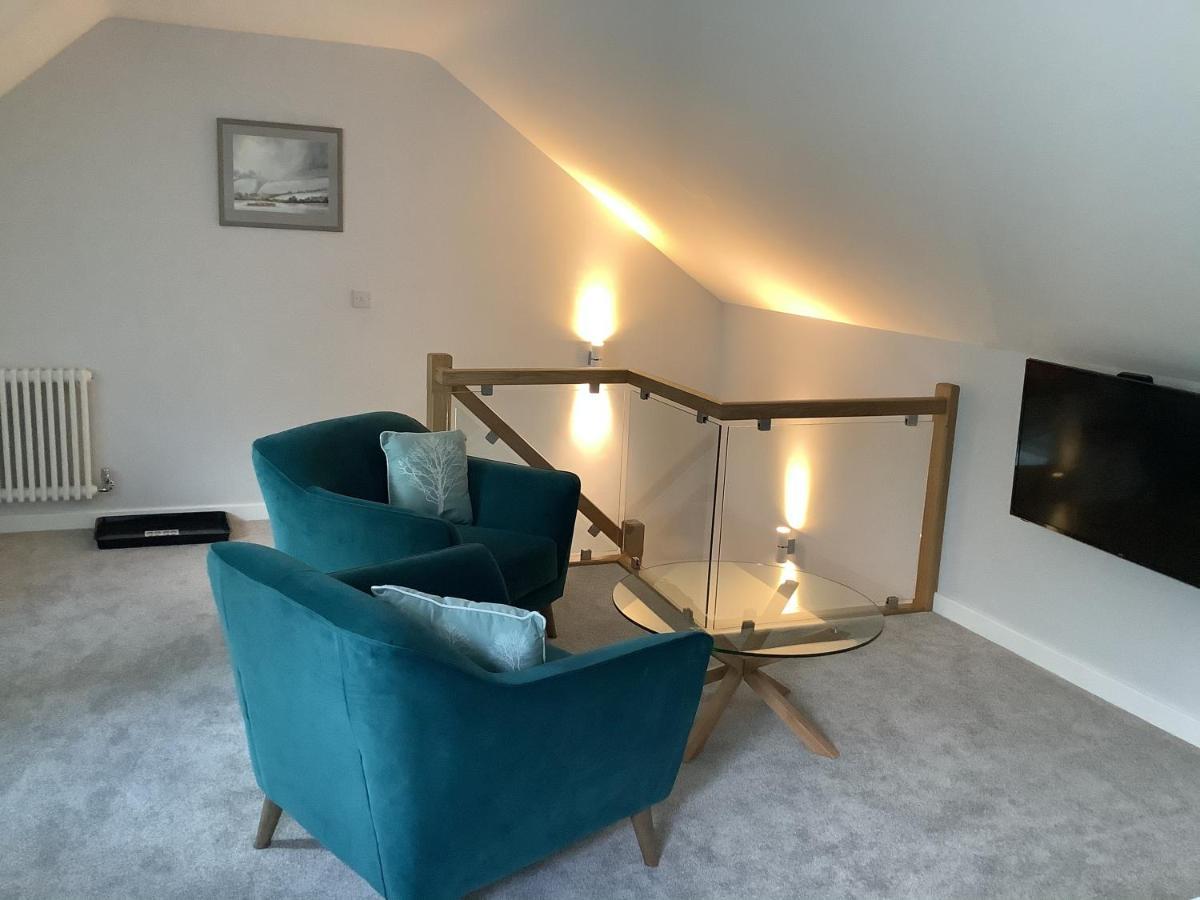 ホテル Little London Bed & Breakfast And Glamping Pod Abercraf エクステリア 写真