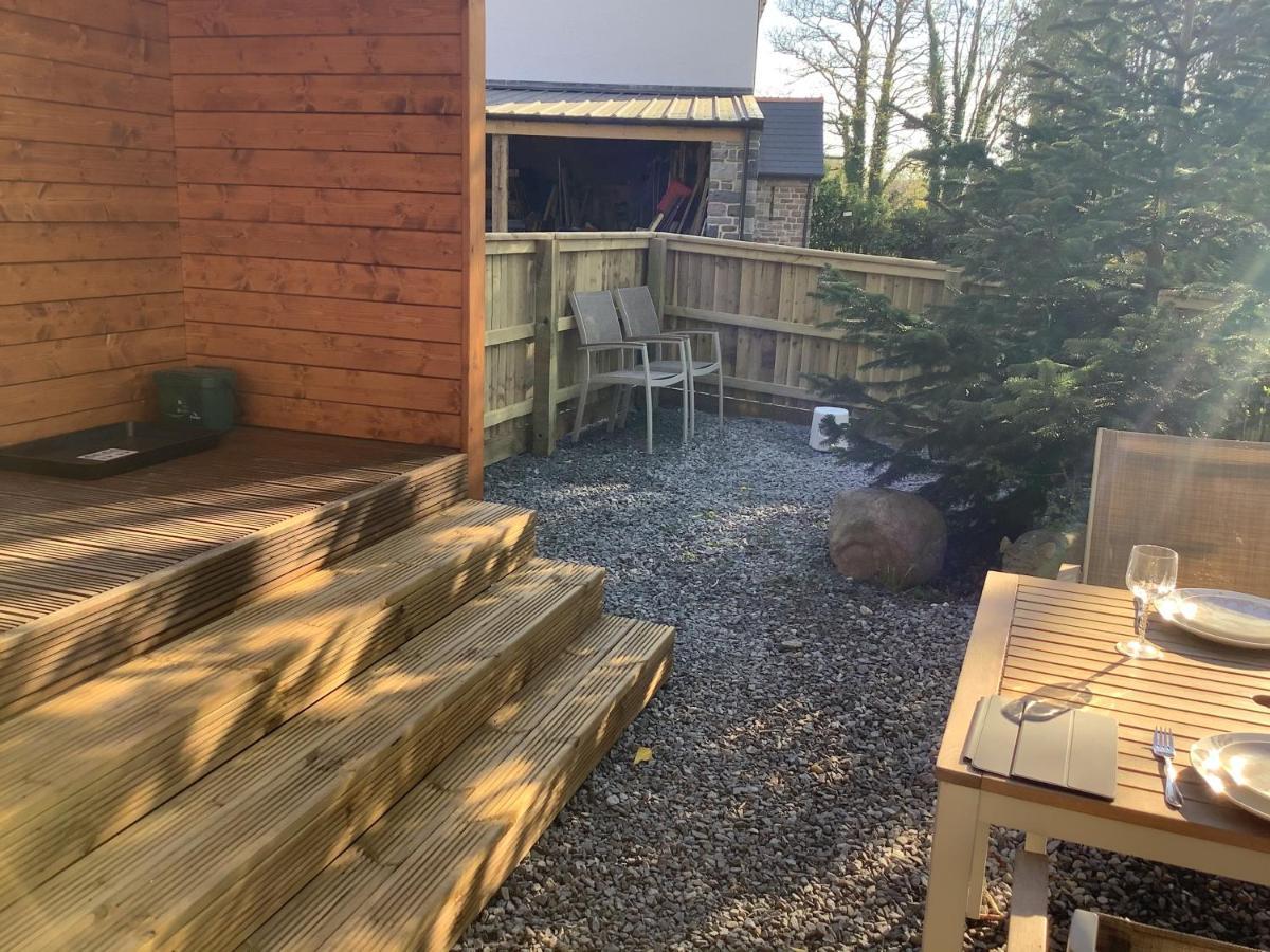 ホテル Little London Bed & Breakfast And Glamping Pod Abercraf エクステリア 写真