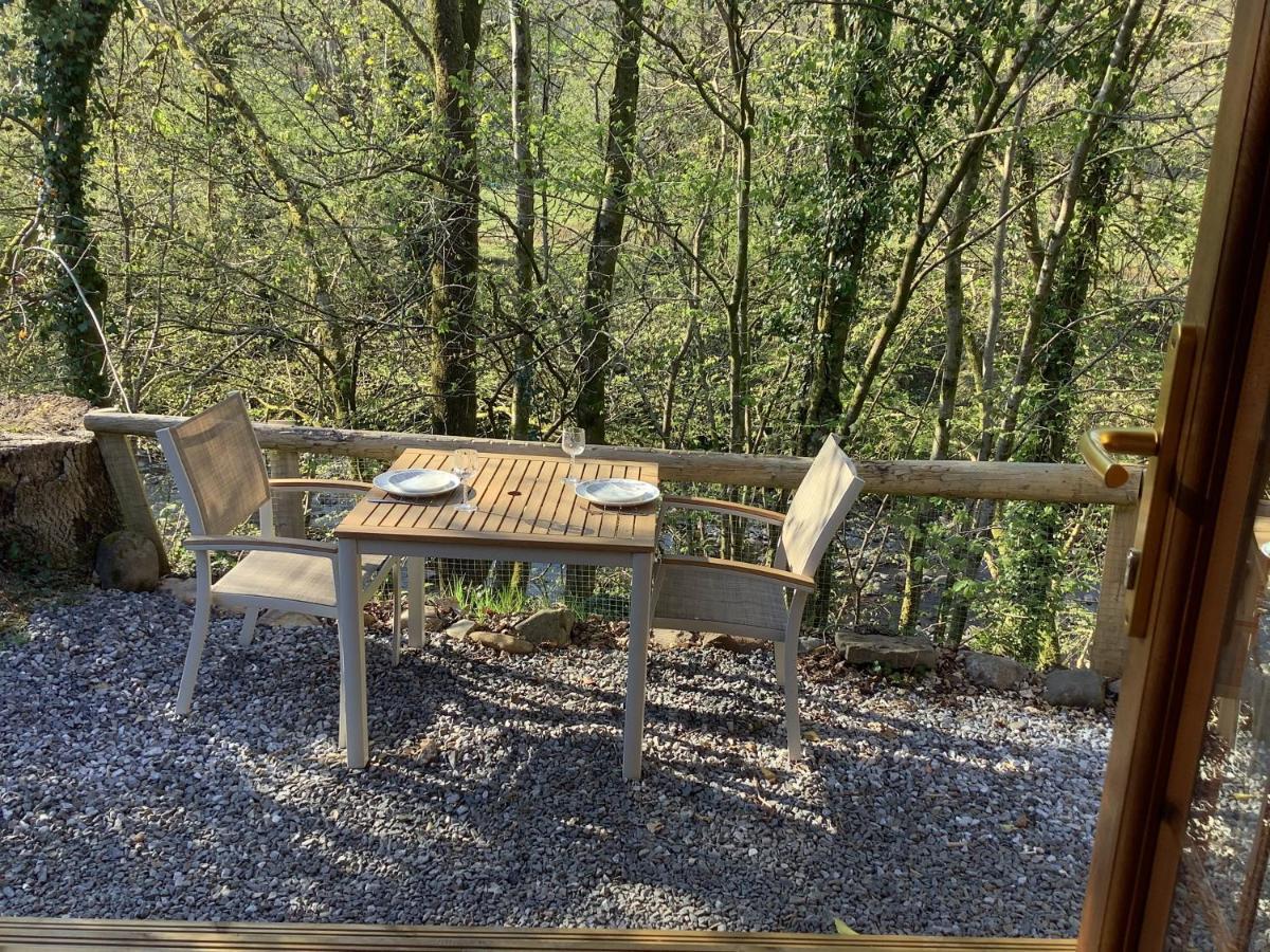 ホテル Little London Bed & Breakfast And Glamping Pod Abercraf エクステリア 写真